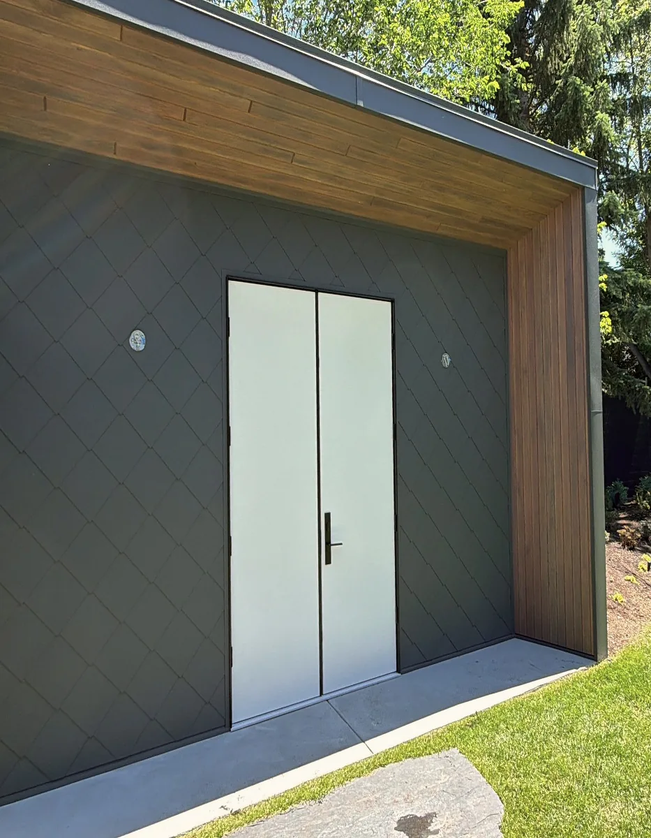 Garden shed clad in zinc