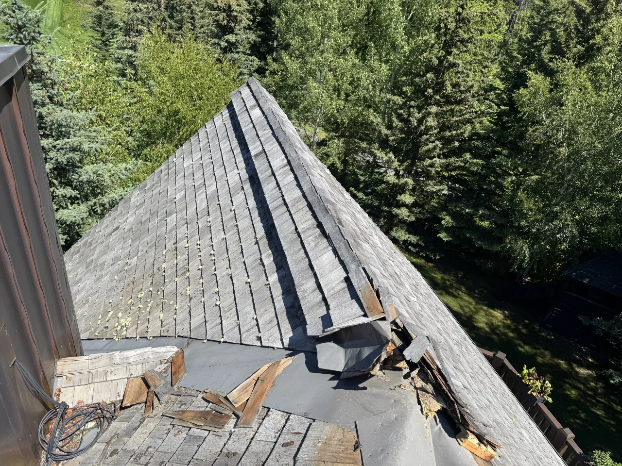 Asphalt Roofing Image