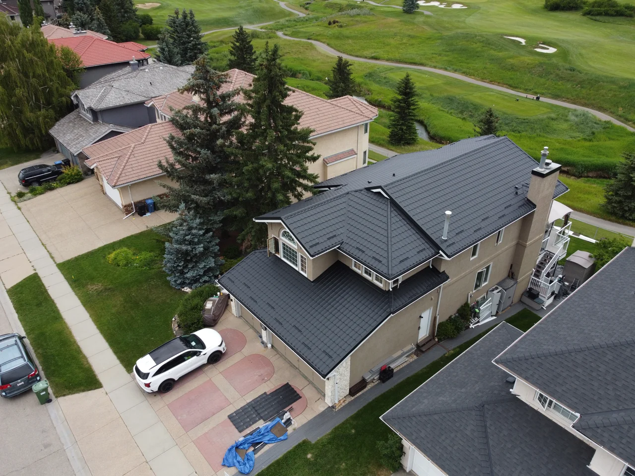 metal tiles roofing calgary