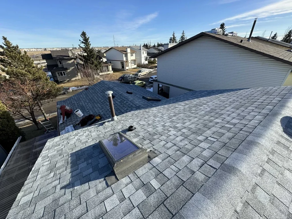 asphalt roof installation