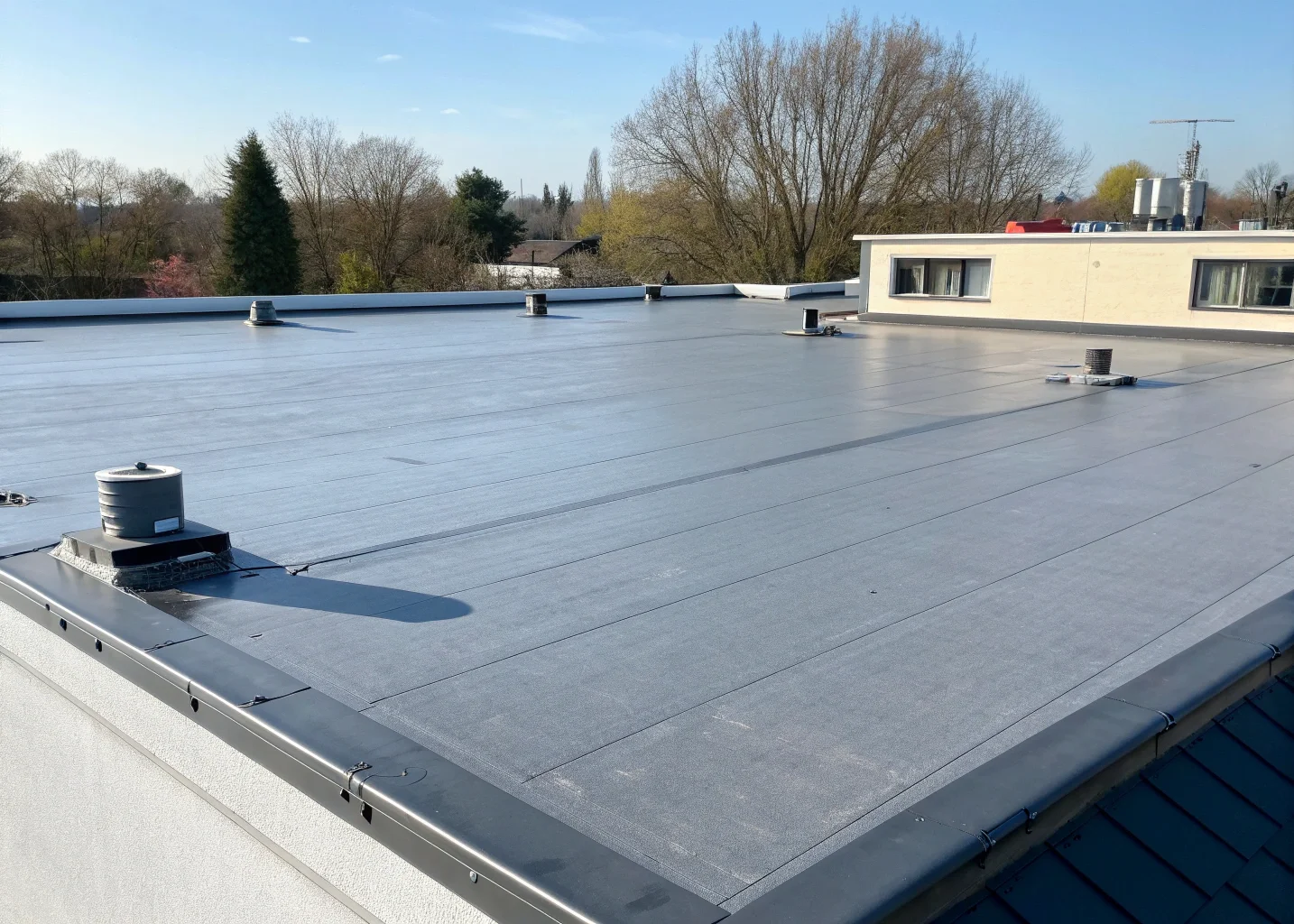 flat roofing calgary